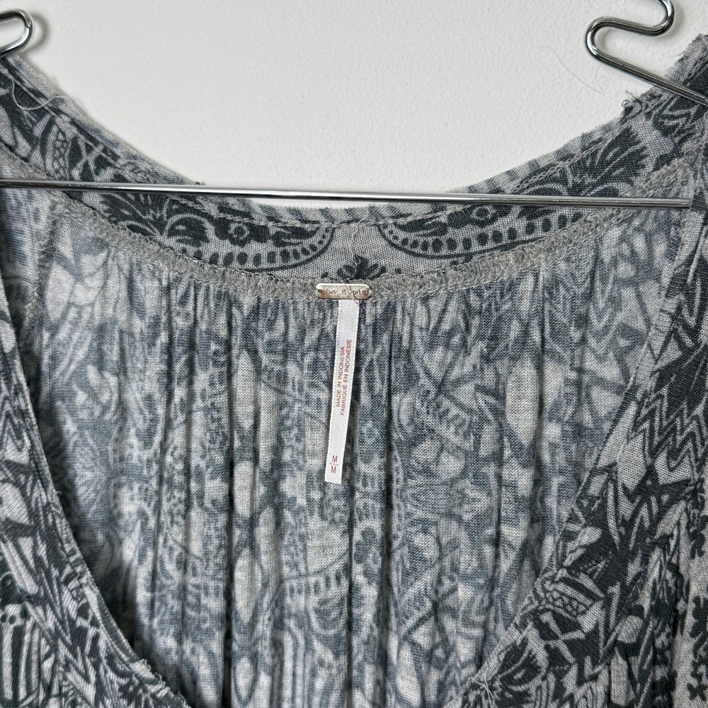 Free People Blouse Tribal Print Grey Sleeve Women M 3/4 sleeve - Picture 3 of 8